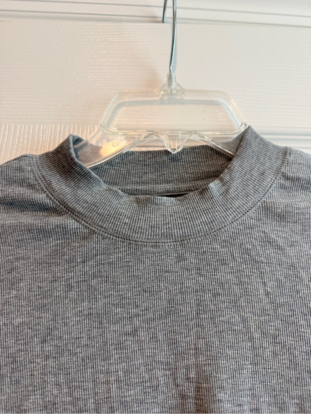 Vuori Long-Sleeve Mudra Mock Neck Gray Long Sleeve Tee - Picture 5 of 6